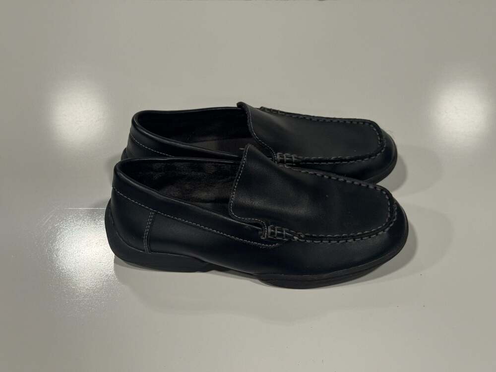 Kenneth Cole Reaction Driving Dime Black Faux Leather Moccasin Shoes 4.5Y